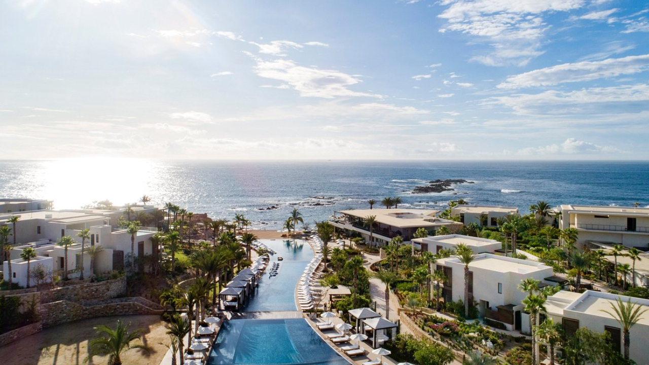 Transportation to Chileno Bay Resort and Residences